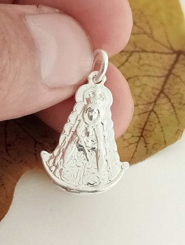 Medalla Virgen del Rocío Plata