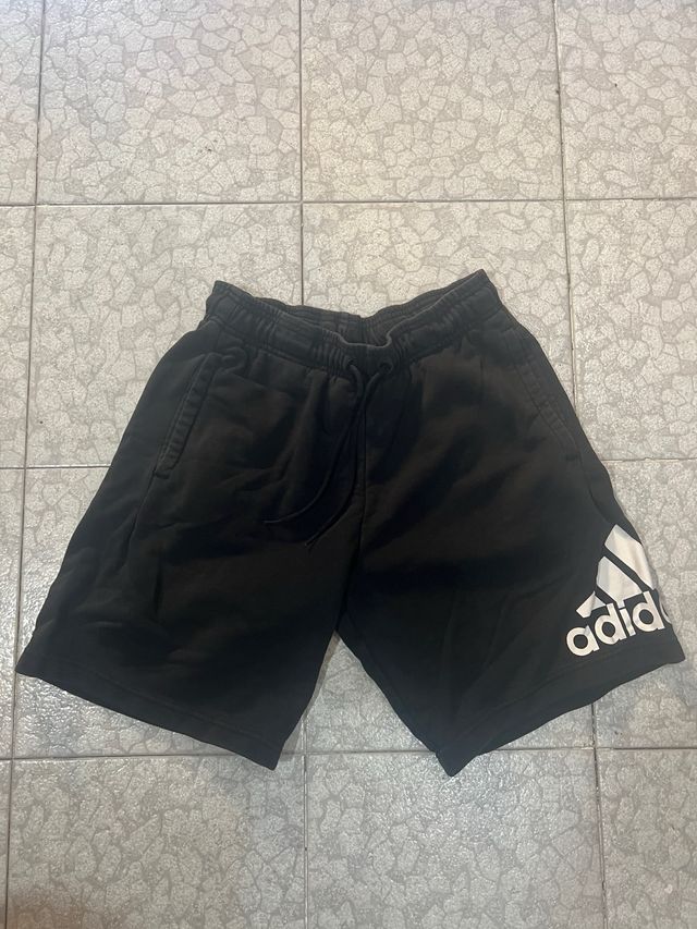 Pantalón corto Adidas negro