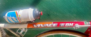 Bicicleta de carreras BH Vintage Retro Roja..