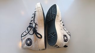 Converse Chuck Taylor Edición Limitada con peluche