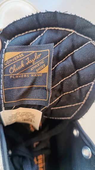 Converse Chuck Taylor Edición Limitada con peluche