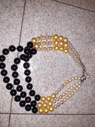 Collana perle nere, oro e avorio