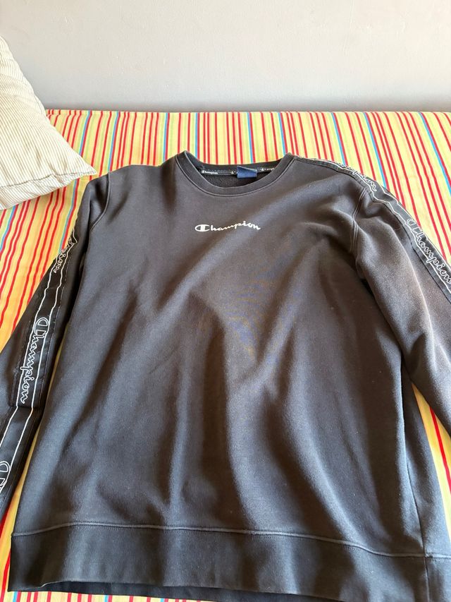 Sudadera Champion Negra con Logo