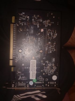 Tarjeta Gráfica Radeon HD7670 4GB GDDR5
