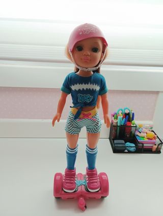 Nancy patinadora con patinete