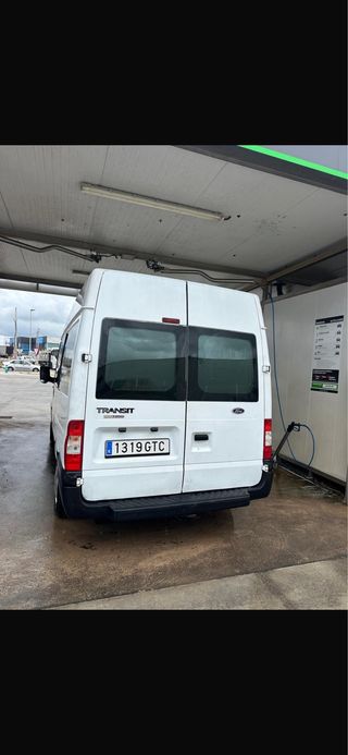 Ford Transit 2010