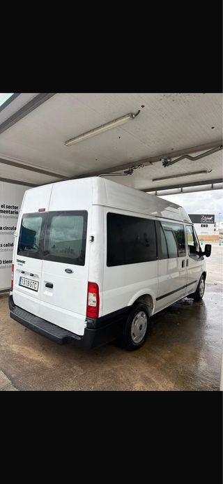 Ford Transit 2010
