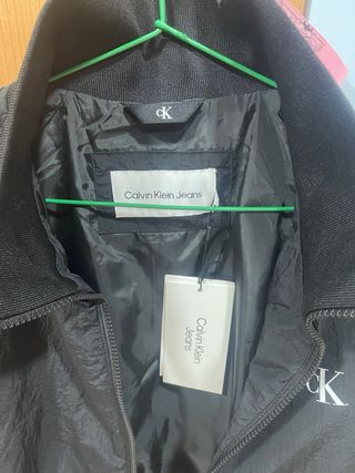 Chaqueta Calvin Klein Negra