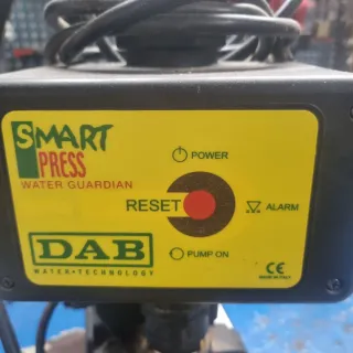 Bomba y control presion agua sanitaria