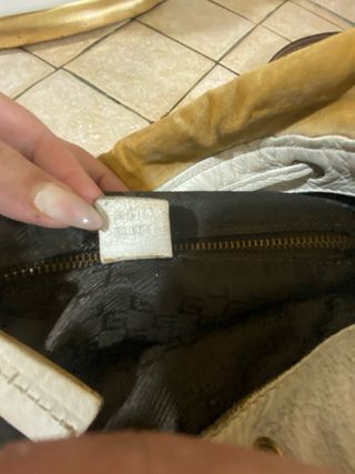 Borsa Gucci bianca con cuore vintage