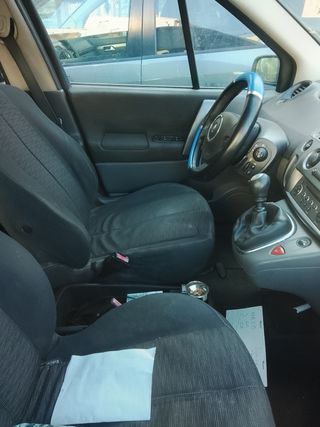 Renault Grand Scenic 2006