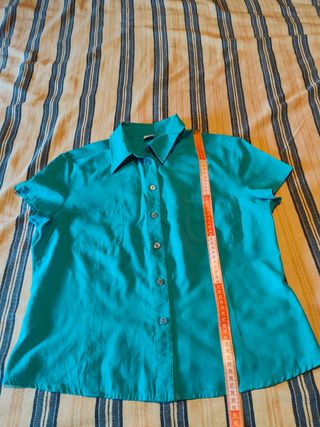 Camisa manga corta color azul verdoso