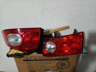 Pilotos Traseros Izq. Laguna II (2006-2008) nuevos