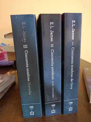 ESTUCHE CINCUENTA SOMBRAS