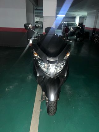 Suzuki Burgman 400 A ABS Gris Plata / año 2012