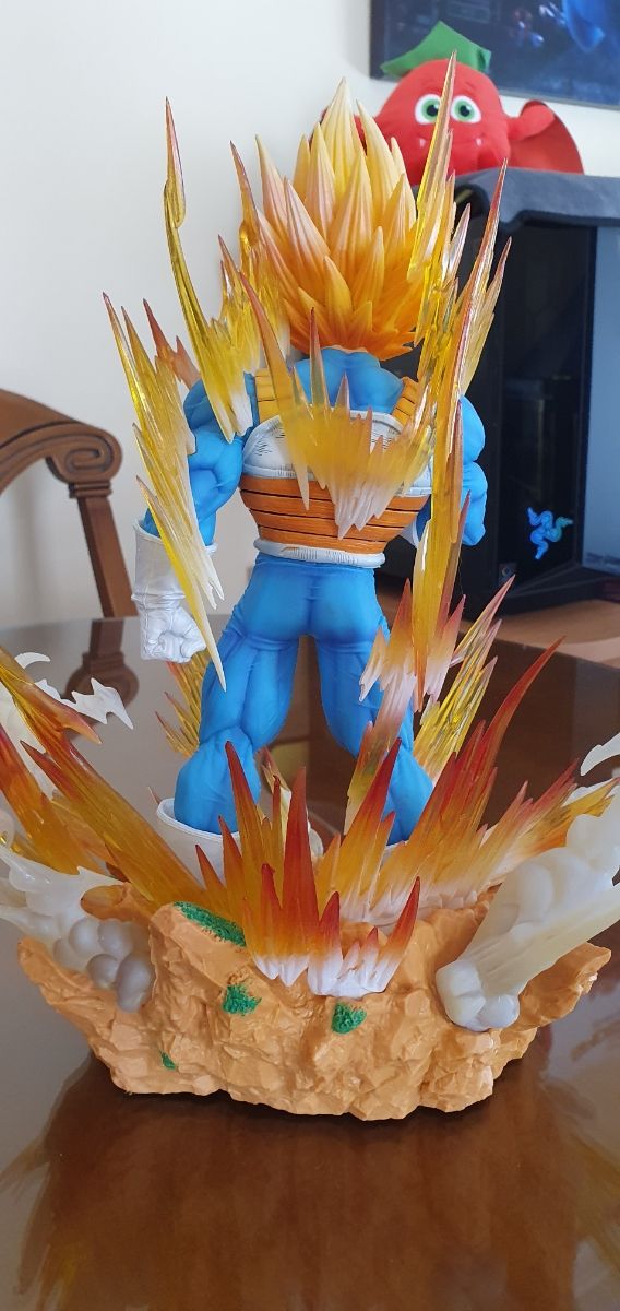 Figura Super Vegeta