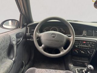 OPEL Vectra 1.6 16V