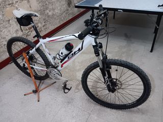 Bicicleta BH Over X en buen estado