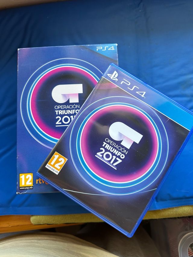 Operación Triunfo 2017 PS4 con micrófonos