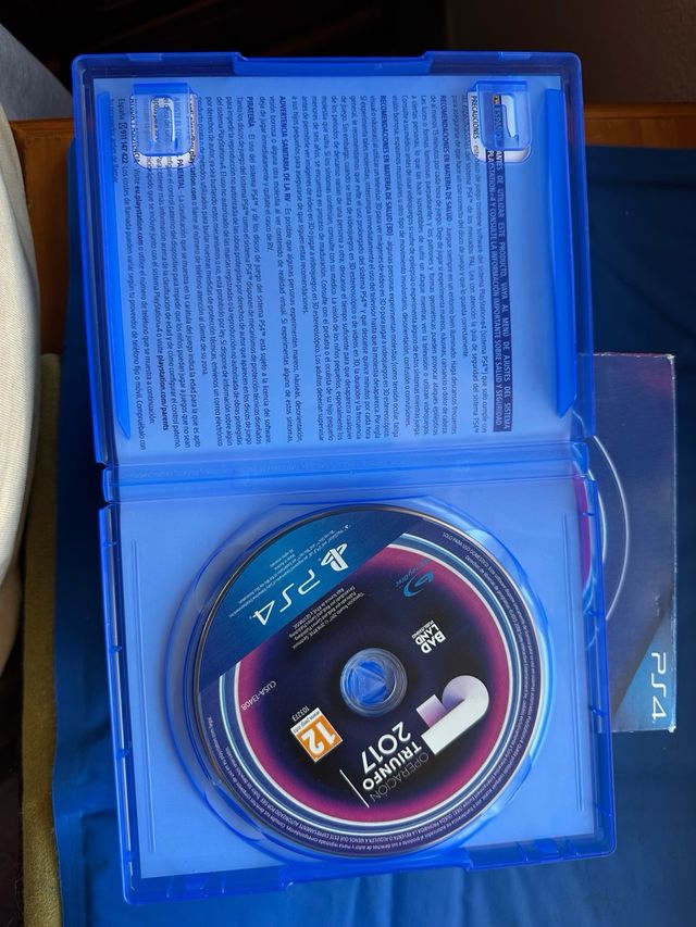 Operación Triunfo 2017 PS4 con micrófonos