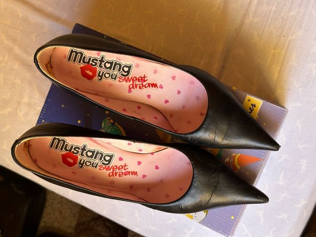 Tacones Mustang Negros Talla 39