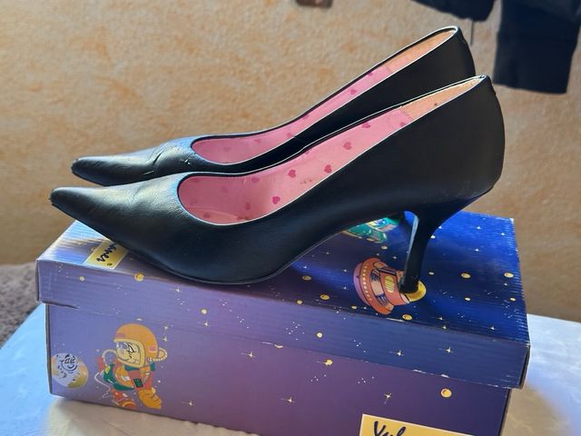 Tacones Mustang Negros Talla 39