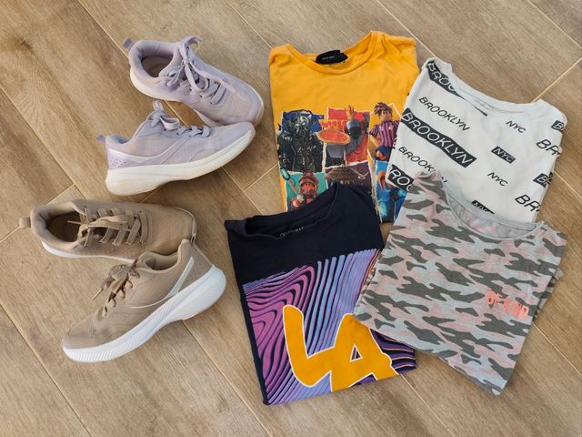 Lote 2 pares de deportivas+ 4 camisetas.