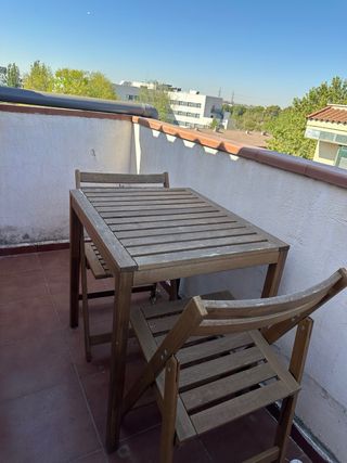 Mesa y 2 Sillas Terraza Ikea Madera. 