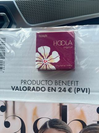 Revista ¡Hola! + Hoola Benefit