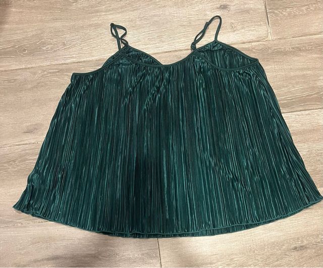 Top plissettato verde bottiglia con bretelle