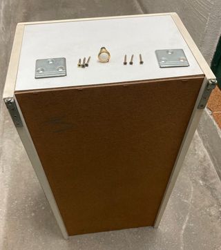 Mueble de Baño Alto Crema Blanco Impecable