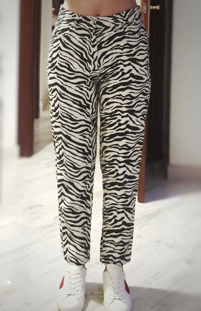 Mango Jeans Estampado Cebra
