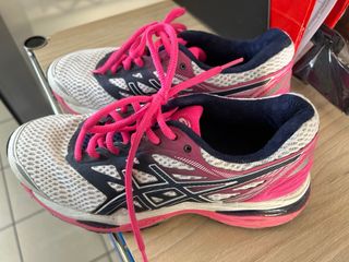 Scarpe ASICS gel Comulus 18 n.37 usate pochissimo