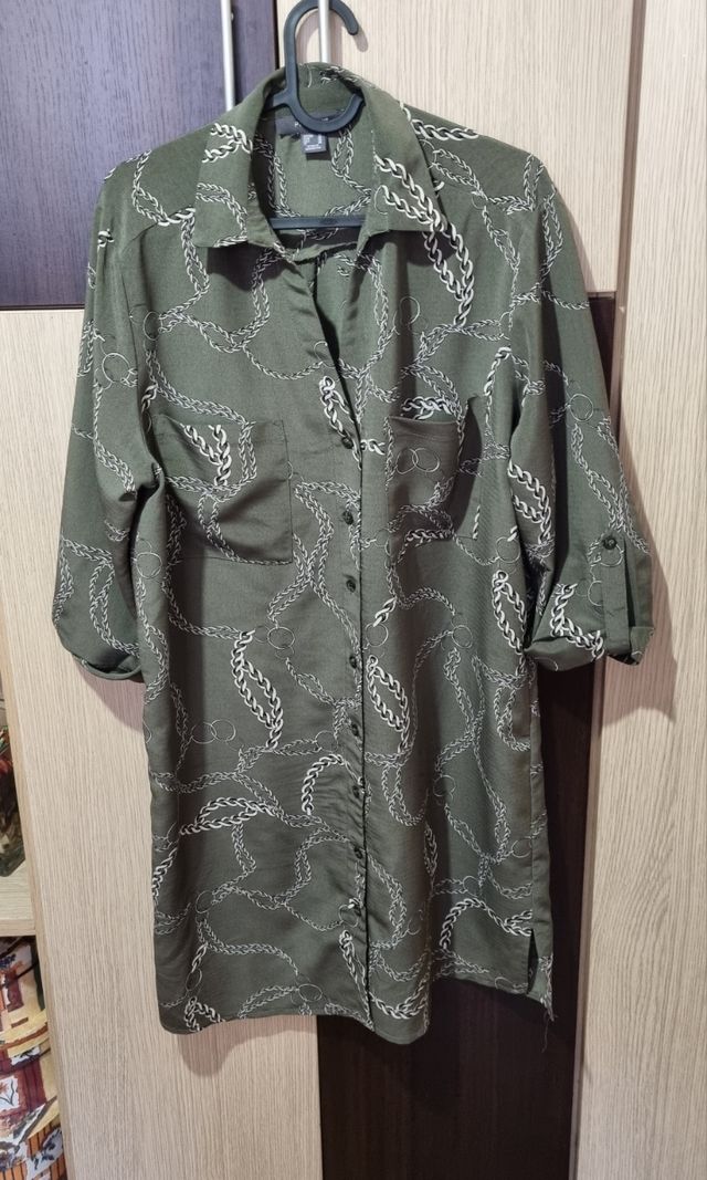 Vestido camisero verde oliva Primark