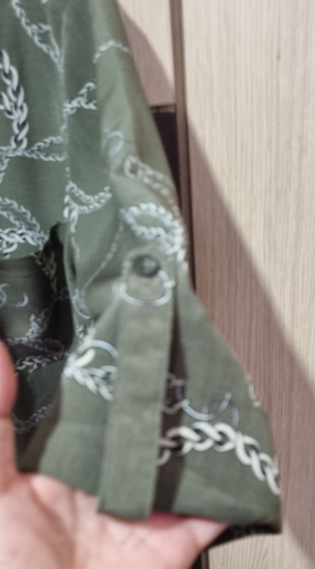 Vestido camisero verde oliva Primark