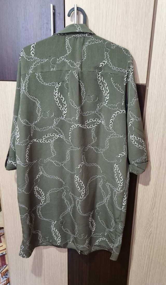 Vestido camisero verde oliva Primark