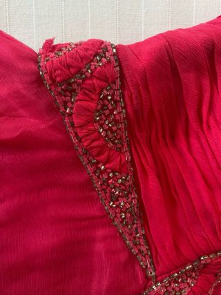 Vestido palabra de honor fucsia Ivancampaña