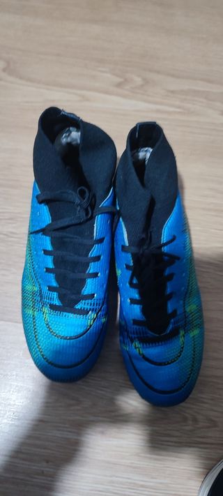 Botas de fútbol Mercurial Talla 36