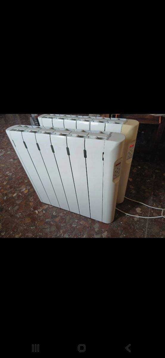 Lote 2 radiadores de pared, RC6E 750W
