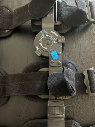 Rodillera Ortopédica Ajustable Adolescente