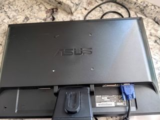 Monitor ordenador  marca Asus  Negro