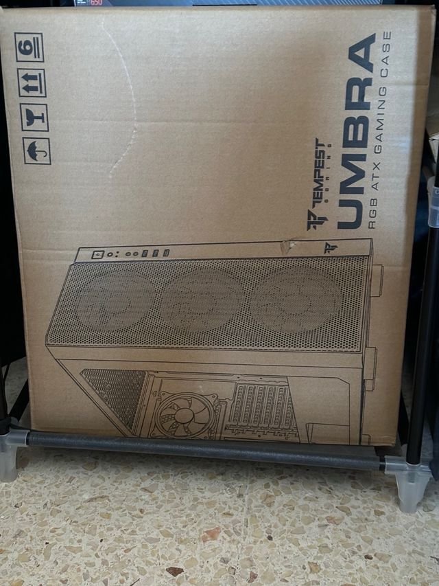 Se vende Caja PC Tempest Umbra RGB ATX Negra