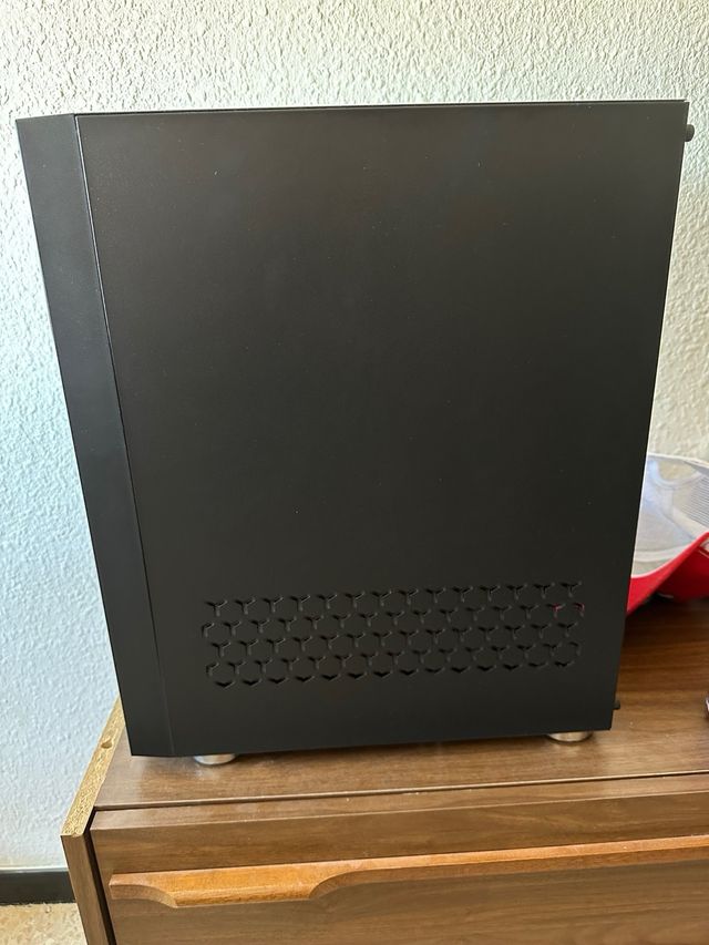 Se vende Caja PC Tempest Umbra RGB ATX Negra