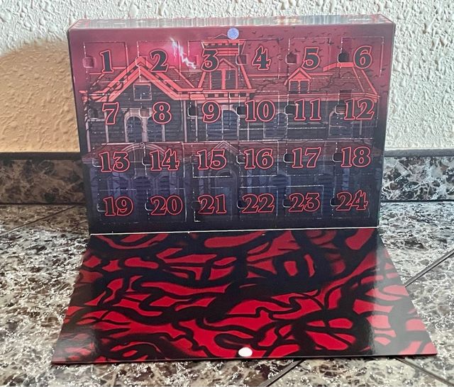 Caja VACIA Calendario Adviento Funko StrangerThing