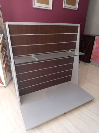 Góndola expositora con estante