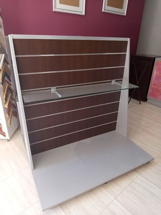 Góndola expositora con estante