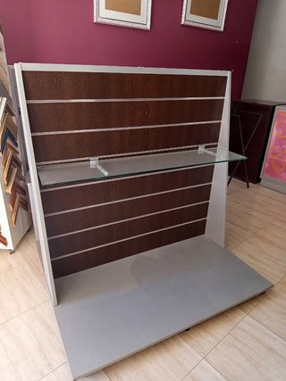 Góndola expositora con estante