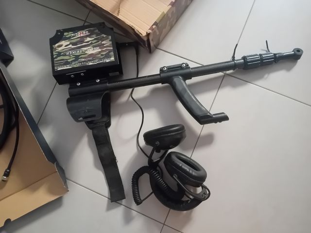 Detector de metales
Profondidad 2,20 m