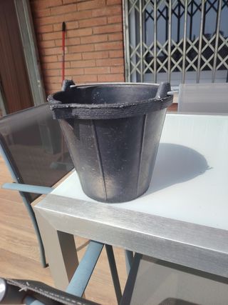 Cubo de obra goma 10L industrial