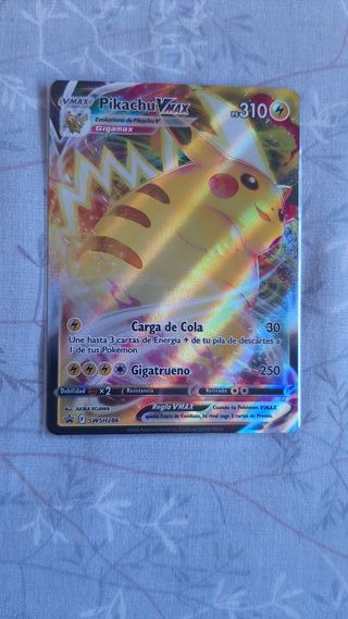 Carta Pokémon de Pikachu VMAX Gigamax Castellano